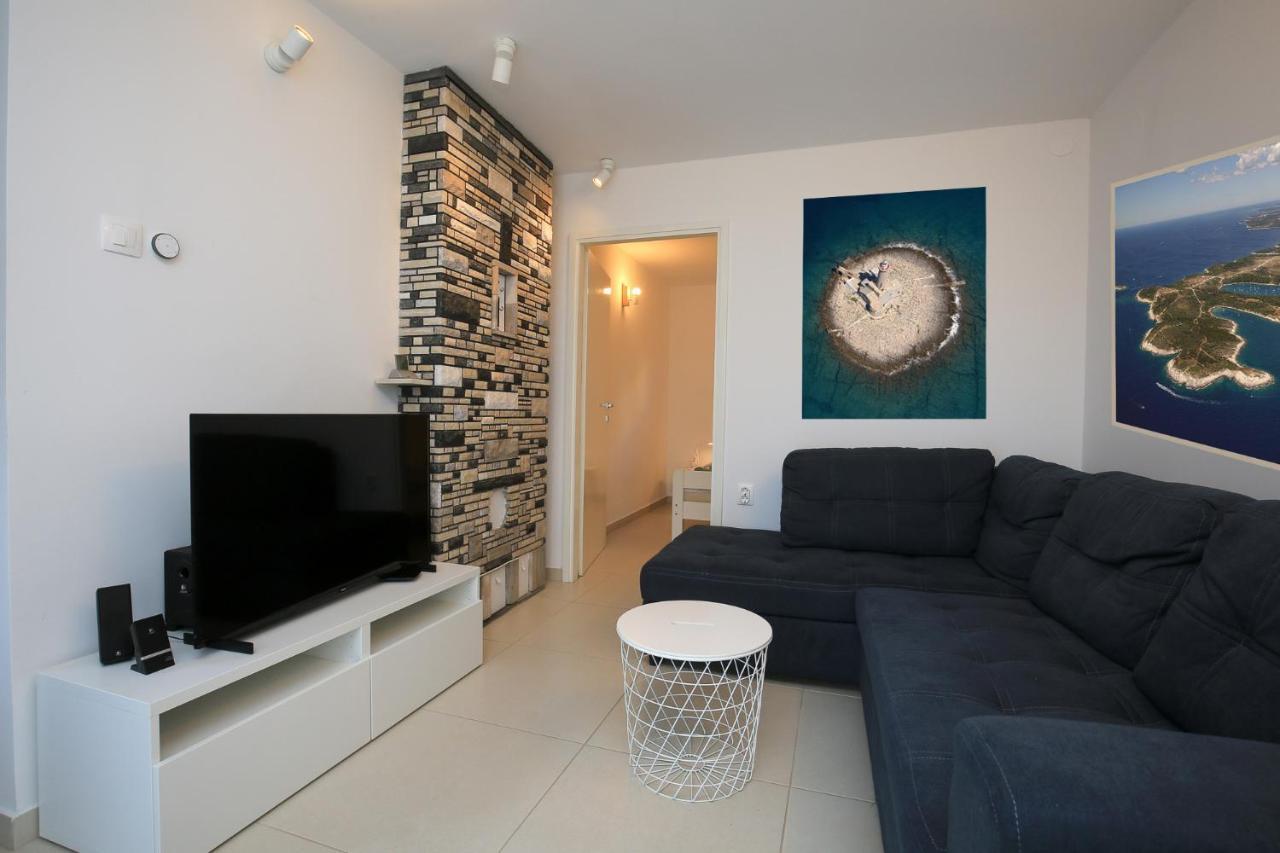 Apartmani Nena I Branko Premantura Zewnętrze zdjęcie
